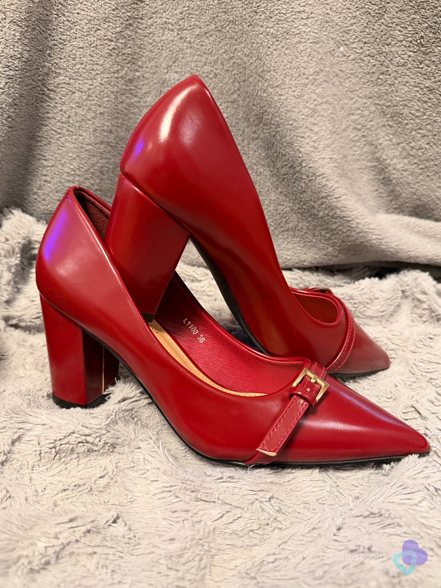 Rote Pumps mit Blockabsatz und Riemchen, Gr. 36